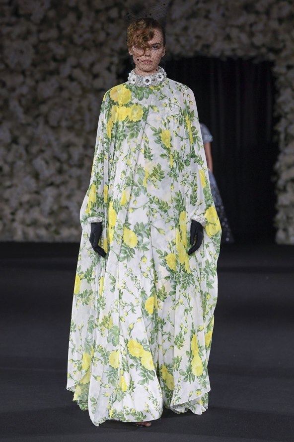  Donosimo pregled najatraktivnijih lookova s Tjedna mode u Londonu za proljeće 2025