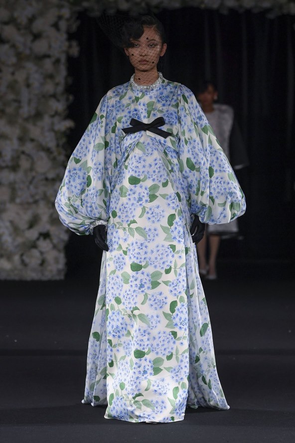  Donosimo pregled najatraktivnijih lookova s Tjedna mode u Londonu za proljeće 2025