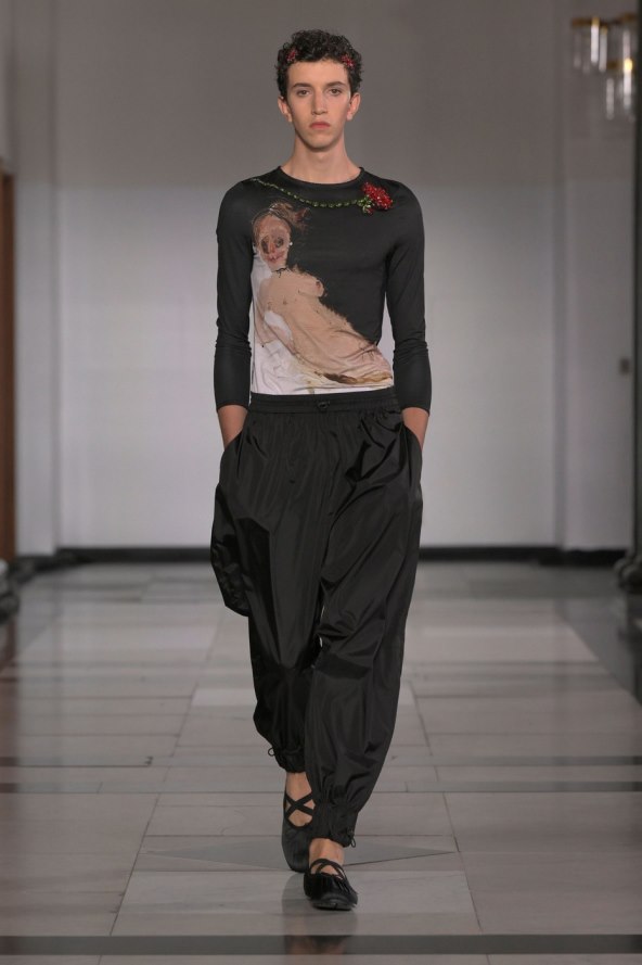  Donosimo pregled najatraktivnijih lookova s Tjedna mode u Londonu za proljeće 2025