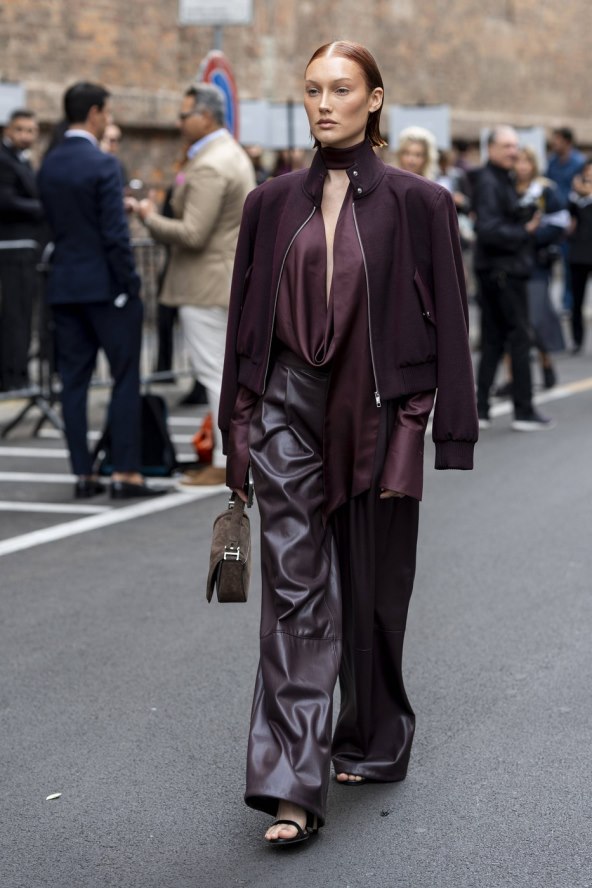 Burgundy boja street style Milano 2024