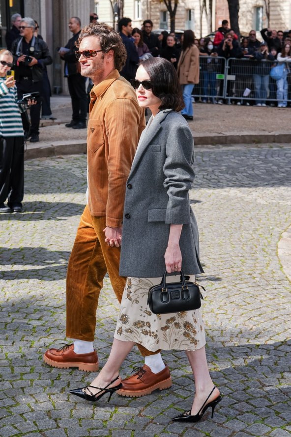 Street style mode s ulica Pariza za jesen 2024