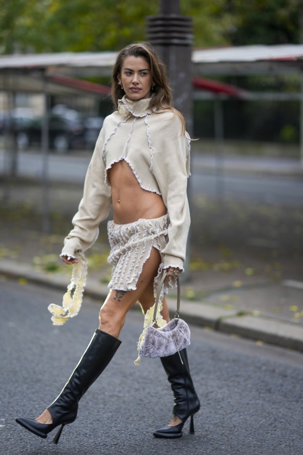 Street style inspiracija kako nositi pletene odjevne komade