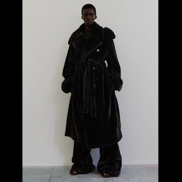 Phoebe Philo predstavila novu kolekciju pod nazivom Collection B