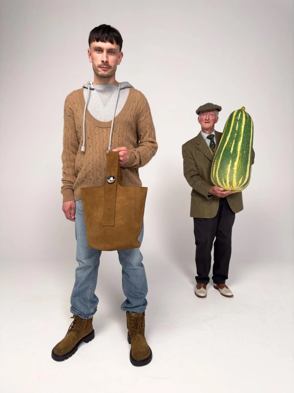 Ayo Edebiri i Drew Starkey dio su modne kampanje modne kuće Loewe za proljeće 2025