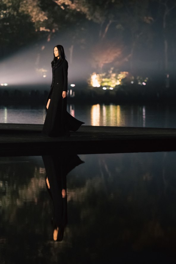 Chanel održao reviju na kineskom jezeru