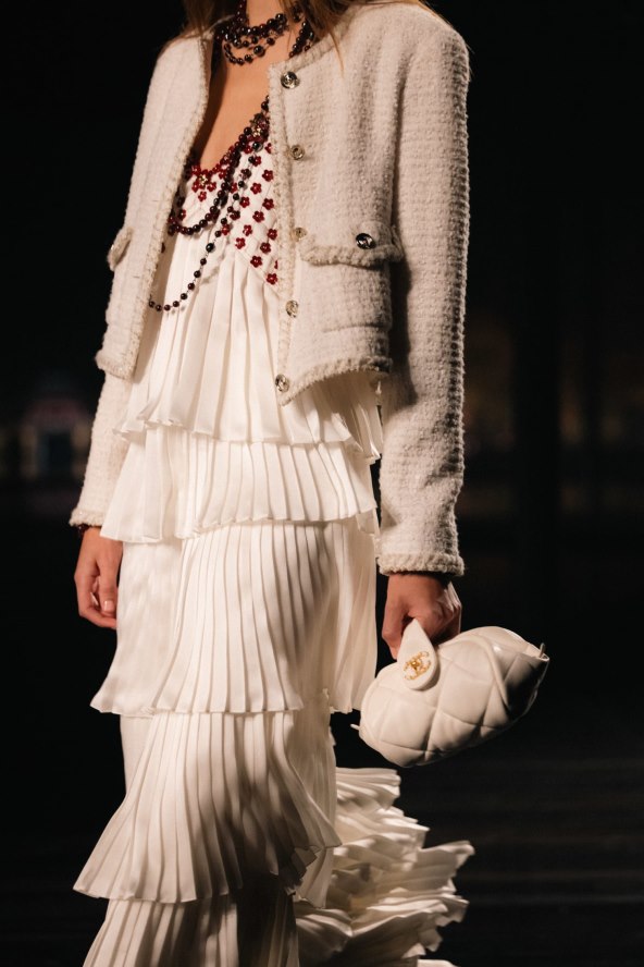 Chanel održao reviju na kineskom jezeru