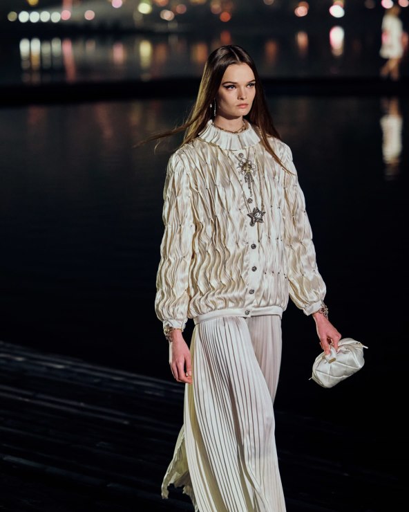 Chanel održao reviju na kineskom jezeru