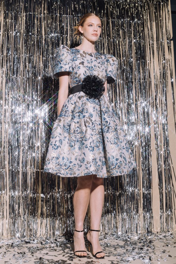 Elfs ima odlične blagdanske party haljine