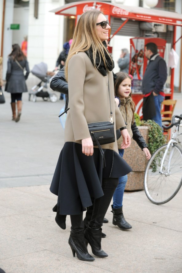 Zagrepčanke se već uvukle u ultra kratke minice