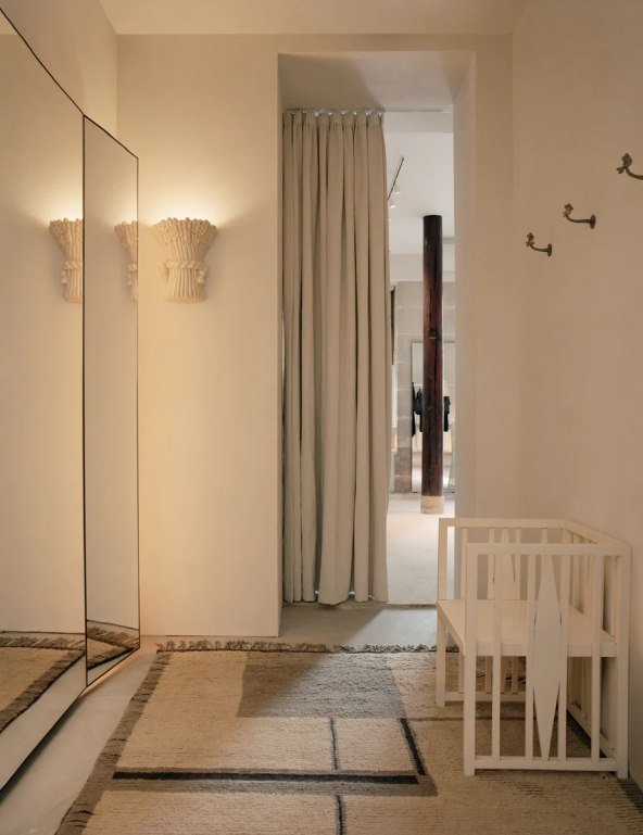 Sestre Olsen u Parizu otvorile The Row butik