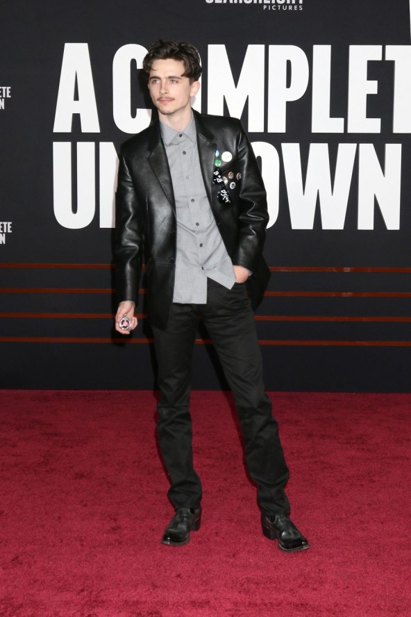 Timothee Chalamet modni stil s premijera filma A Complete Unknown