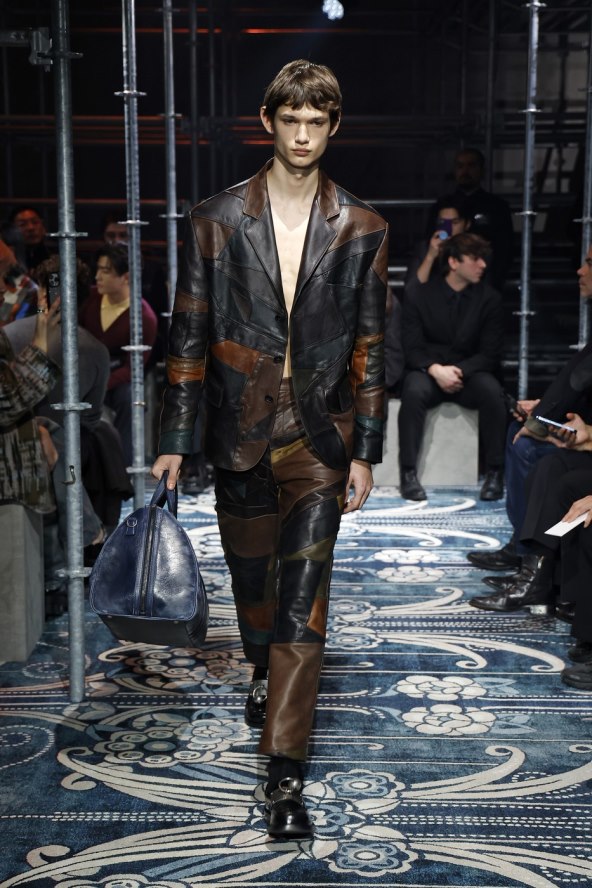 Prada modna revija muške mode za jesen 2025