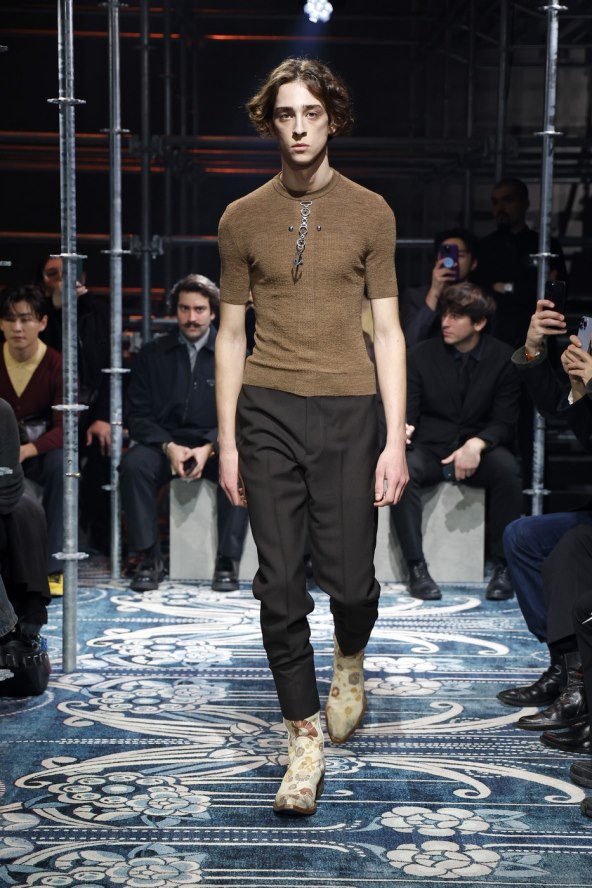 Prada modna revija muške mode za jesen 2025