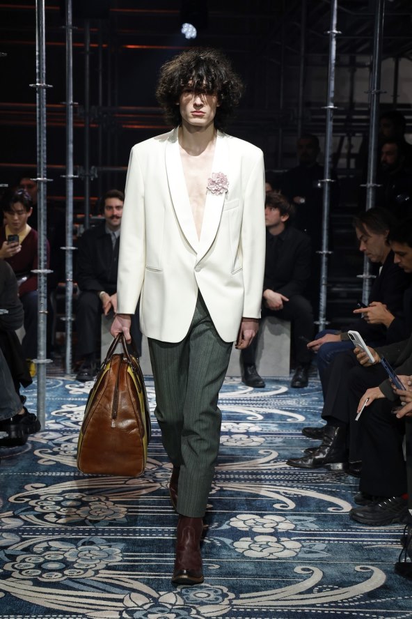 Prada modna revija muške mode za jesen 2025