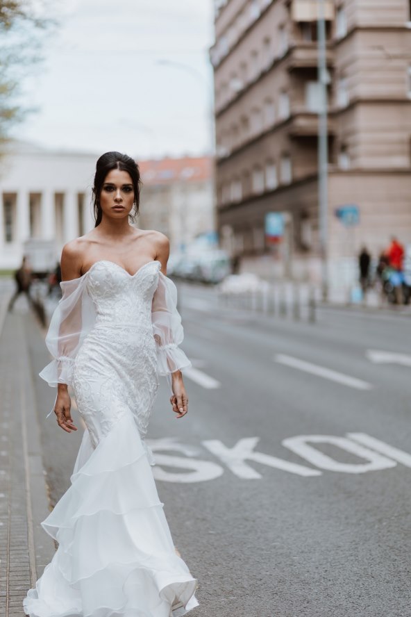 Bridal trendovi za 2025.: Najljepše vjenčanice donose spoj klasičnih krojeva i modernih detalja