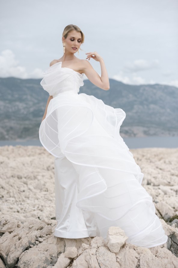 Bridal trendovi za 2025.: Najljepše vjenčanice donose spoj klasičnih krojeva i modernih detalja