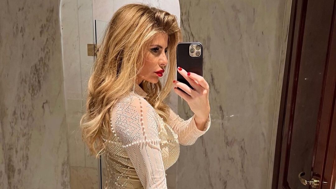 Renata Lovrincevic Buljan u uskoj haljini s dekolteom