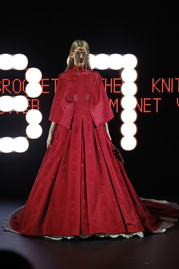 Alessandro Michele za Valentino priredio spektakl visoke mode