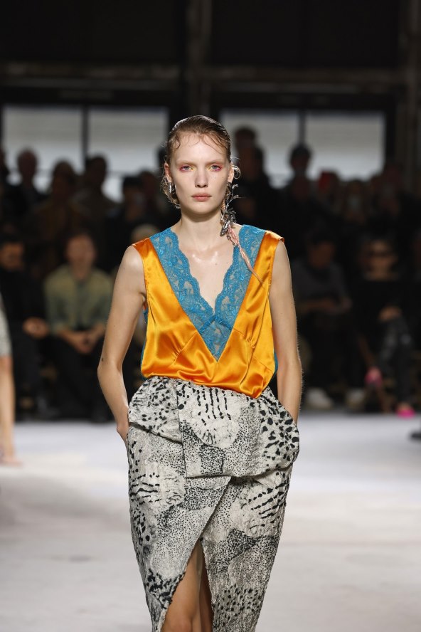 U Parizu je predstavljena nova kolekcija modne kuće Dries Van Noten
