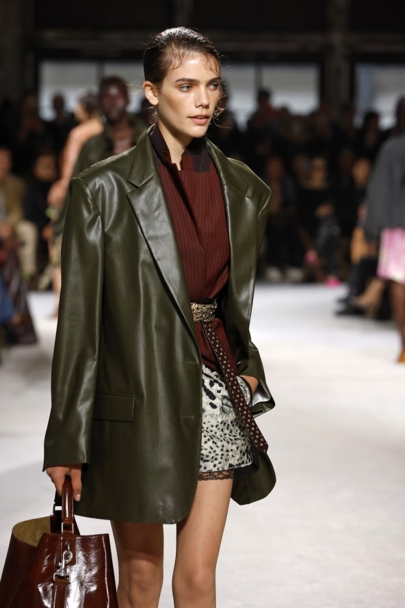 U Parizu je predstavljena nova kolekcija modne kuće Dries Van Noten