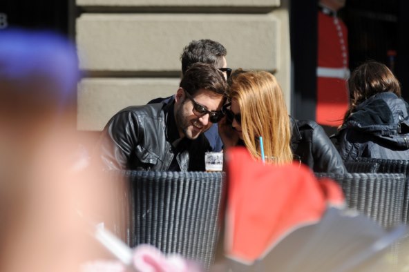 Više se ne skrivaju: Vrući poljupci Nataše Janjić i dečka Marka