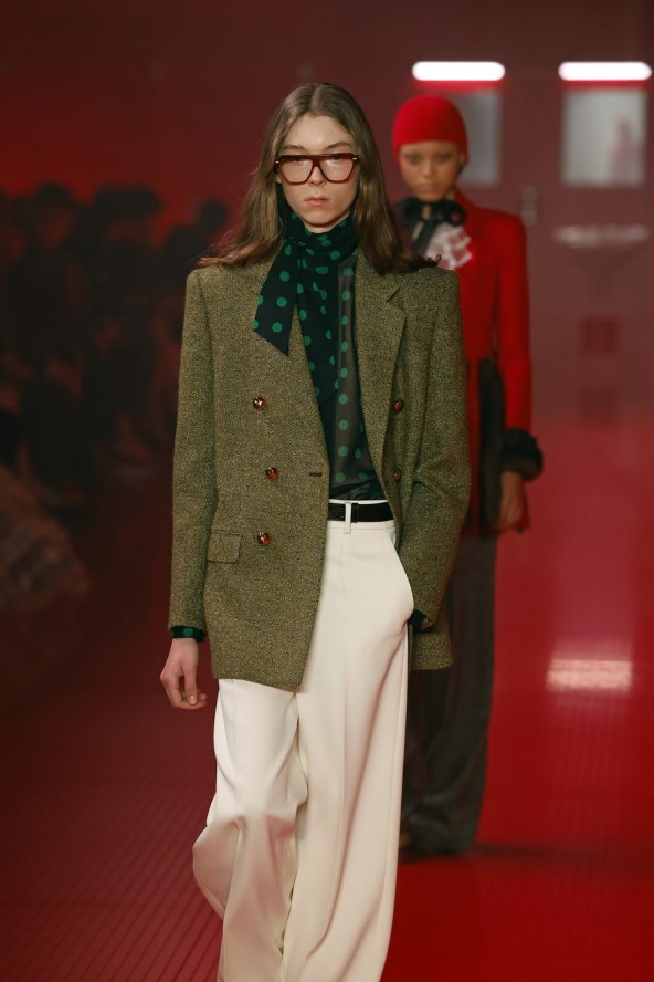 Valentino održao reviju za jesen 2025 u javnom WC