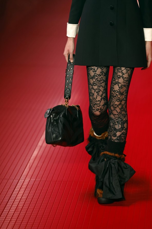 Valentino održao reviju za jesen 2025 u javnom WC