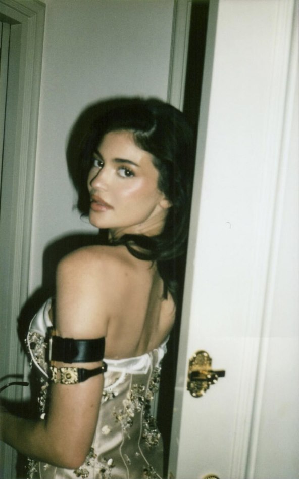 Kylie Jenner nosi trendi komad nakita