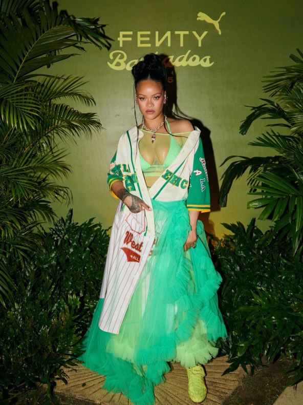 Rihanna predstavila Cat Cleat jelly japanke