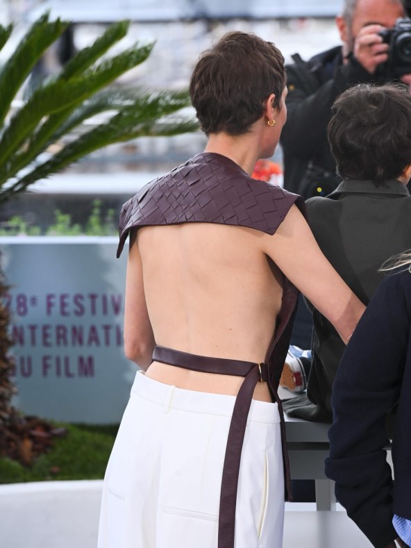 Julianne Moore u Cannesu nosila Bottega Veneta modu