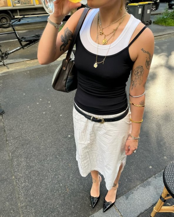 Suknje do koljena za ljeto 2025