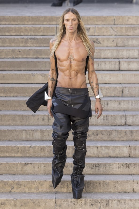 Rick Owens oduševio modnim performansom u Parizu