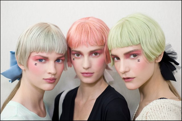 Chanel Cruise donosi tetovaže na licu te pastelne boje kose