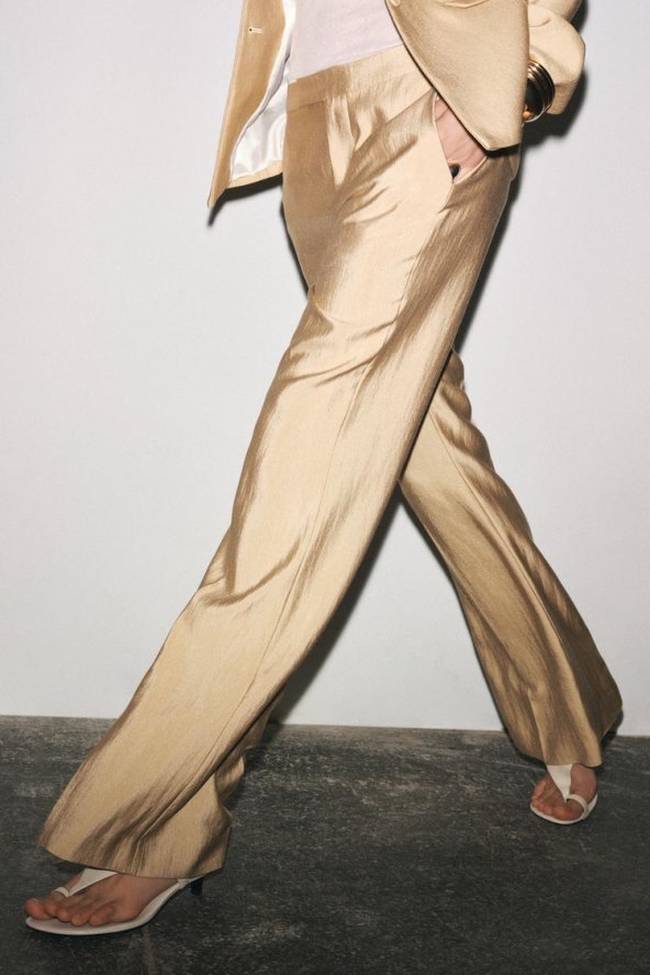 Butter Yellow odijelo iz Zare za proljeće 2025