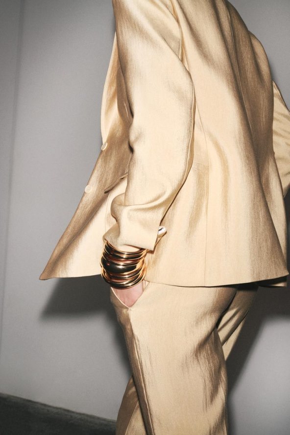 Butter Yellow odijelo iz Zare za proljeće 2025