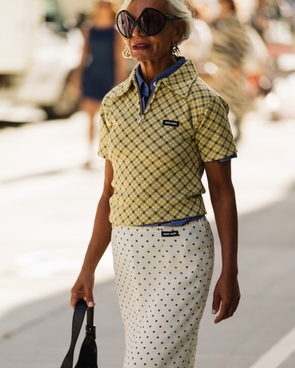 Street style inspiracija s ulica Kopenhagena kako nositi točkice