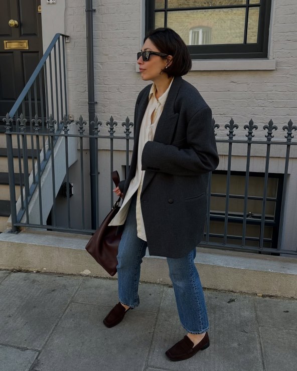 Kako se odijevati za posao uz manje komada