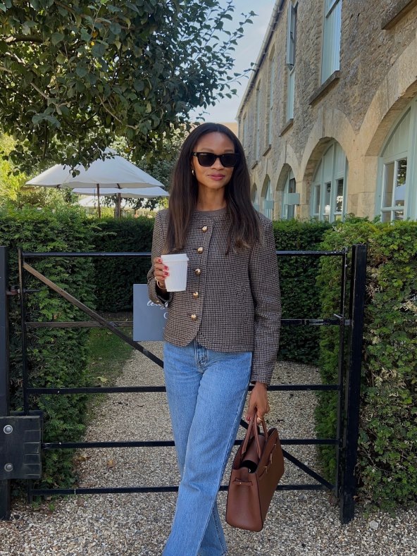 Kako se odijevati za posao uz manje komada