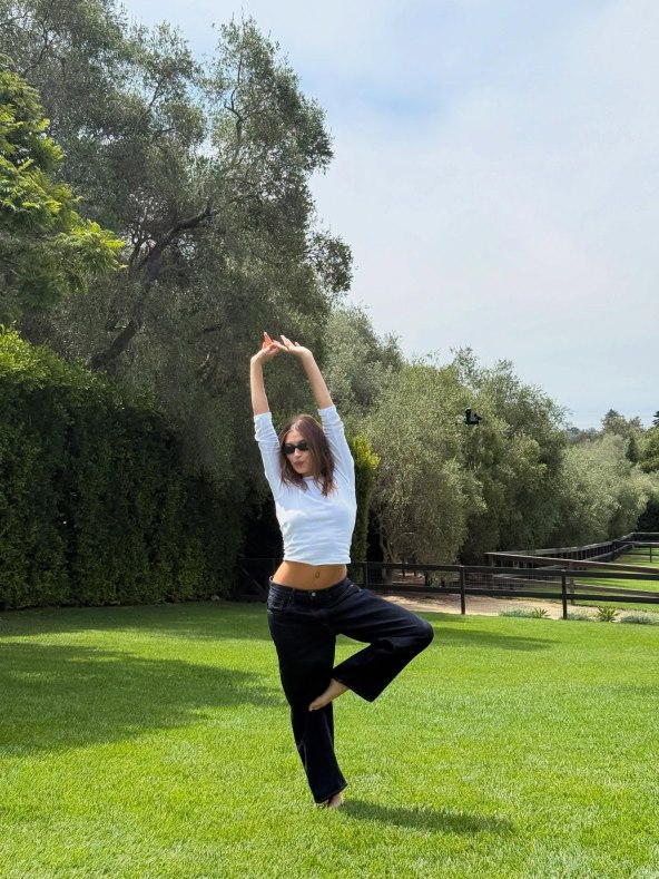 Koje traperice nose Hailey Bieber, Bella Hadid i Kendall Jenner