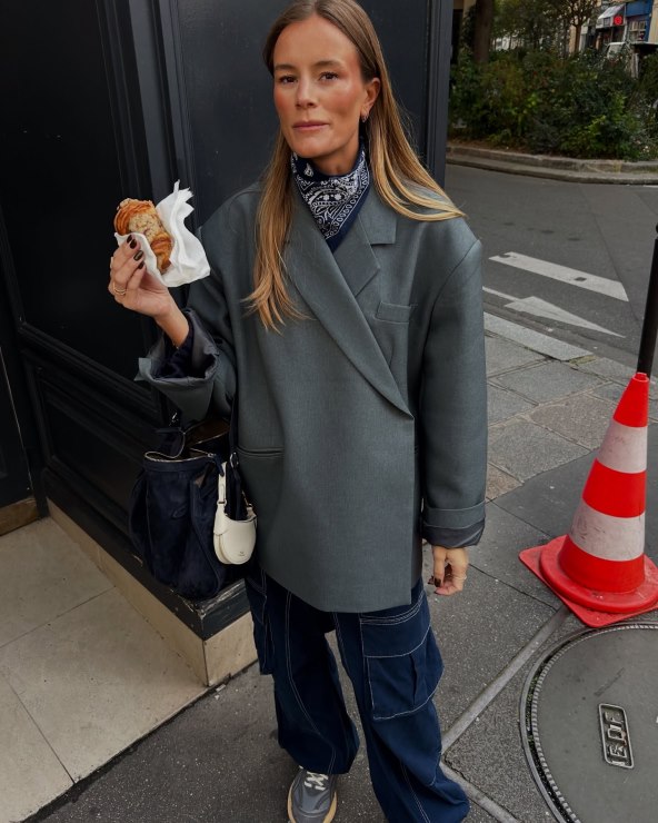 Street style inspiracija kako kombinirati ljetnu i jesensku odjeću
