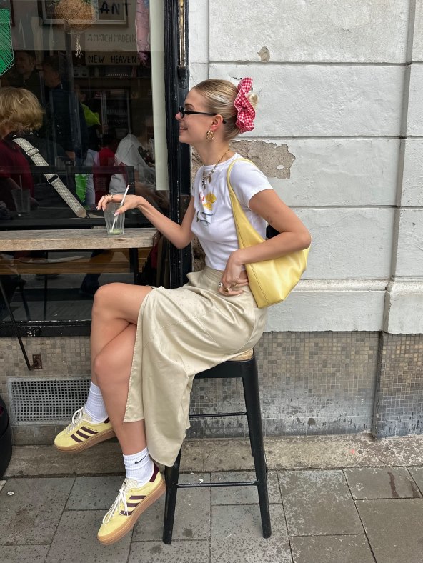 Kako nositi butter yellow boju ove jeseni