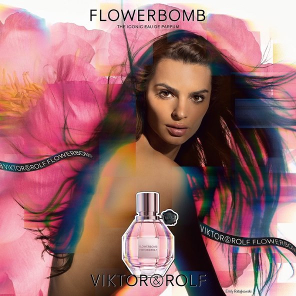 Emily Ratajkowski zaštitno lice kampanje Flowerbomb parfem Viktor&Rolf