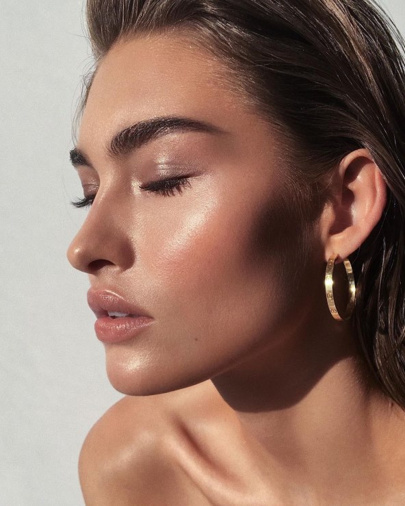 Lowlighter kao novi makeup trend za 2025
