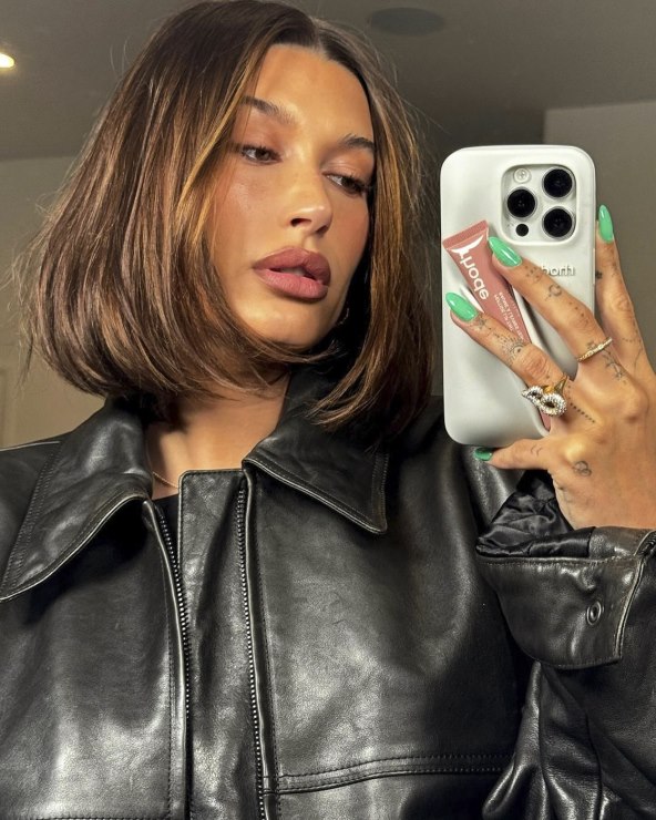 Hailey Bieber nosi bob frizuru