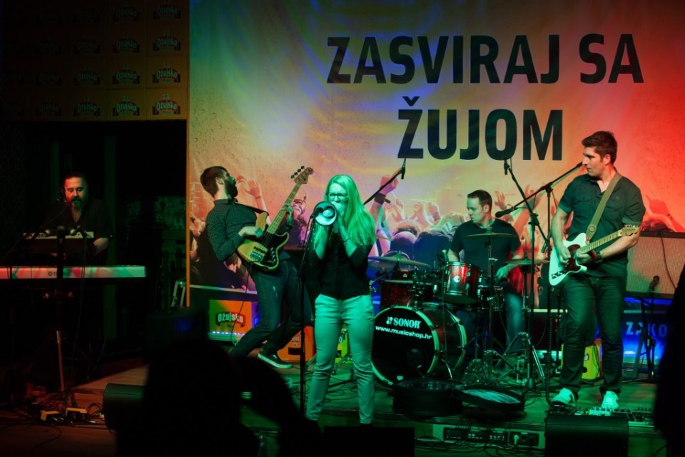 I Mnogi drugi sviraju na INmusic festivalu