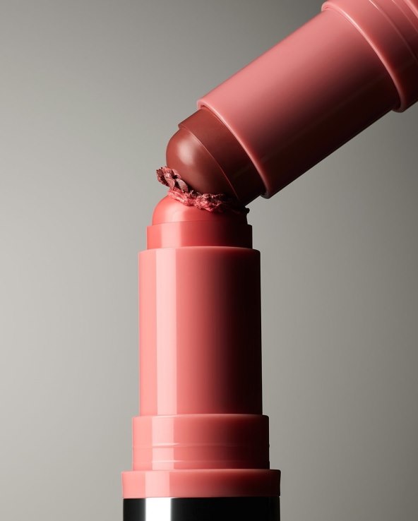 Blush stacking metoda nanošenja rumenila