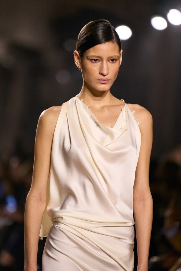 Bordo maskara kao novi beauty trend