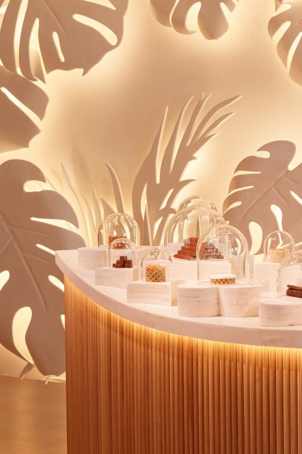 Louis Vuitton cafe i čokolaterija Pariz