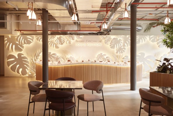 Louis Vuitton cafe i čokolaterija Pariz