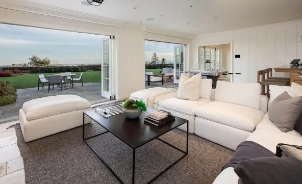 Jennifer Lopez i Ben Affleck vlasnici nove obiteljske vile u Los Angelesu